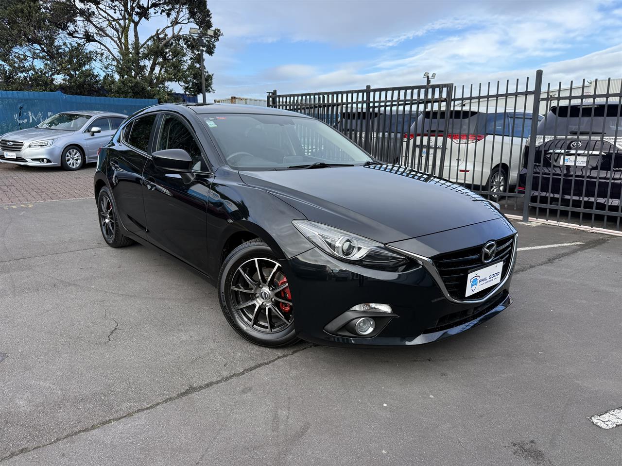 2014 Mazda Axela thumbnail
