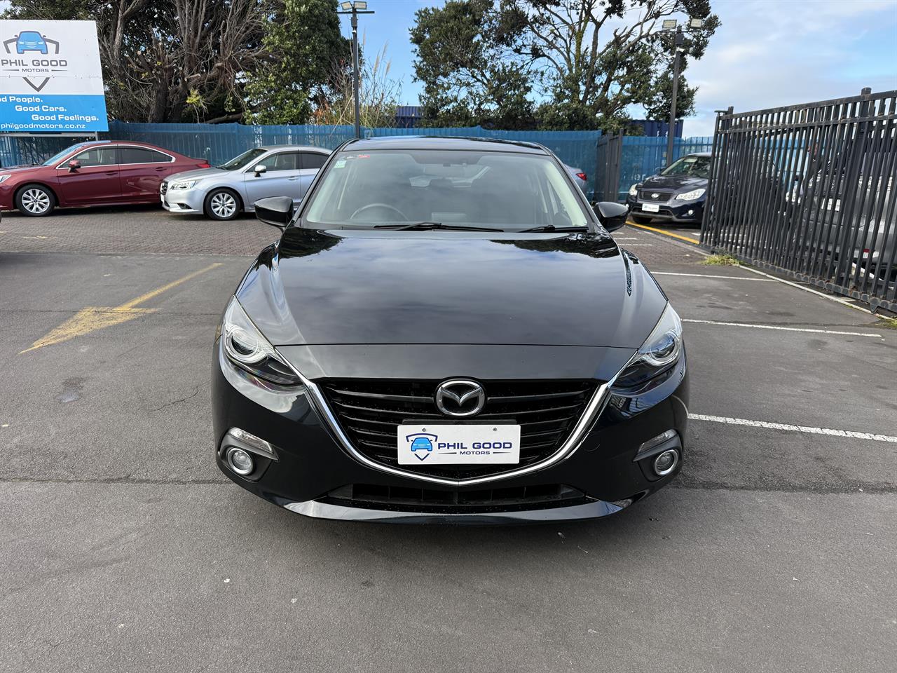 2014 Mazda Axela thumbnail