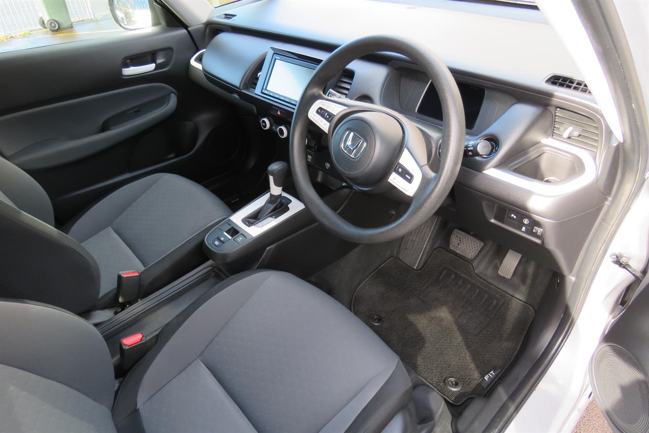 2021 Honda Fit thumbnail