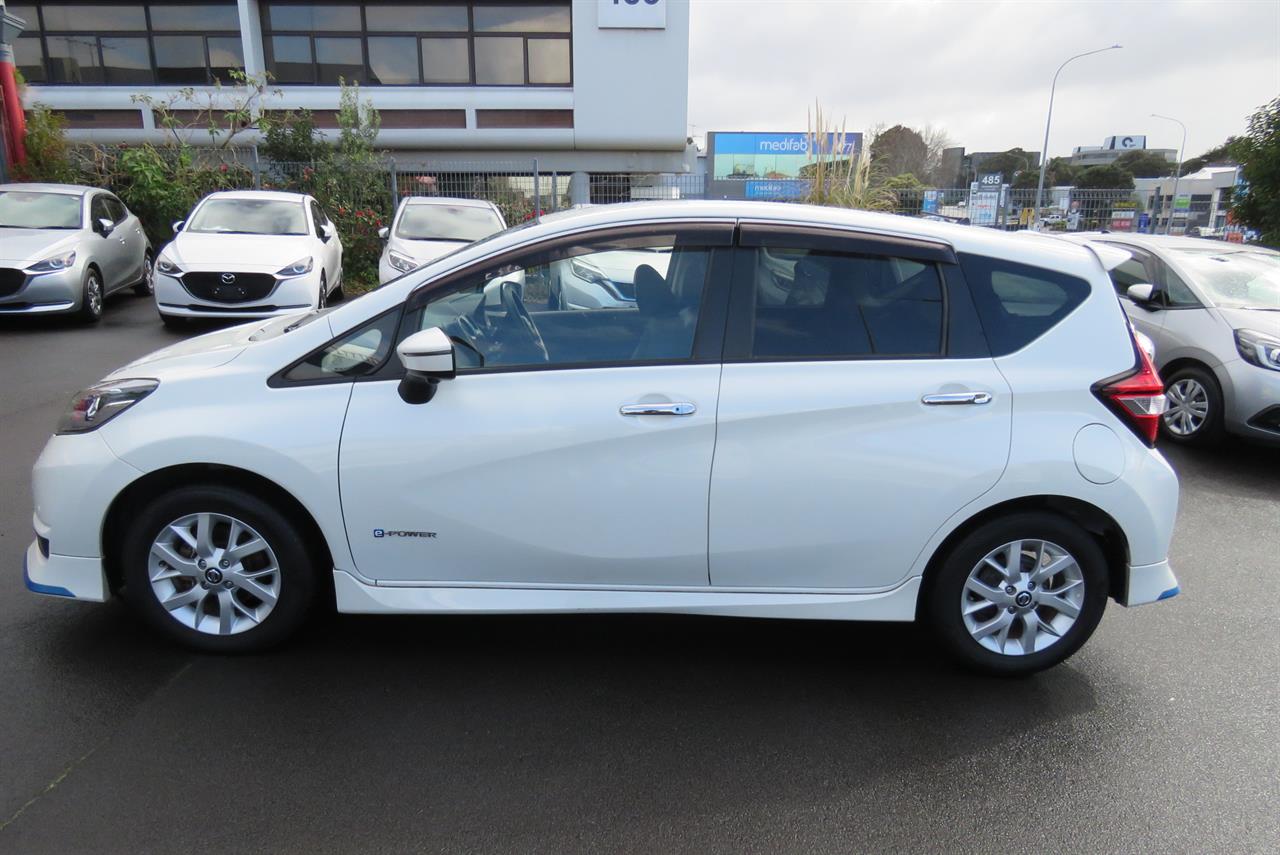 2019 Nissan Note thumbnail