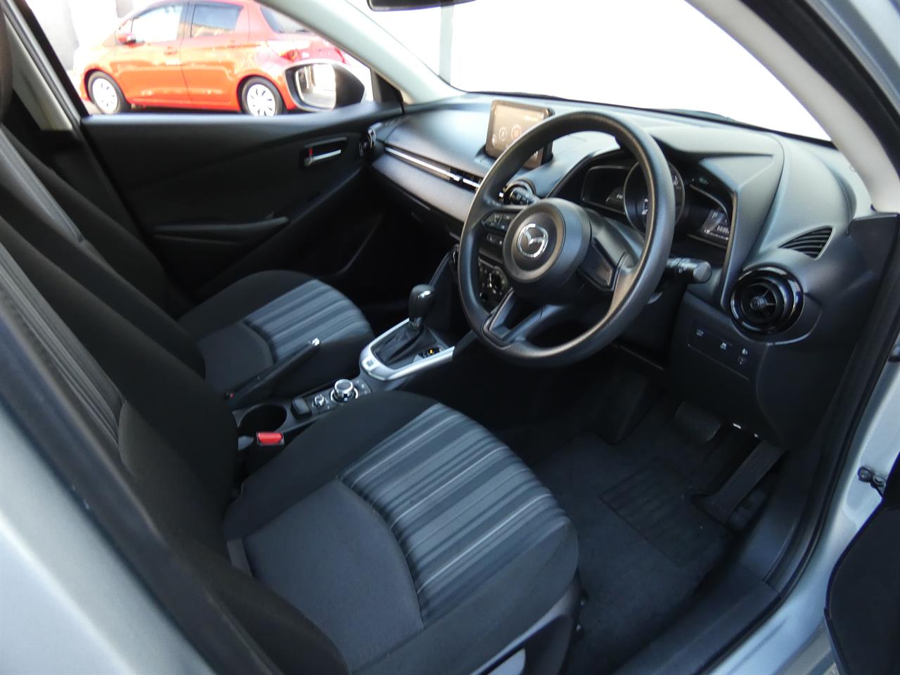 2017 Mazda DEMIO thumbnail