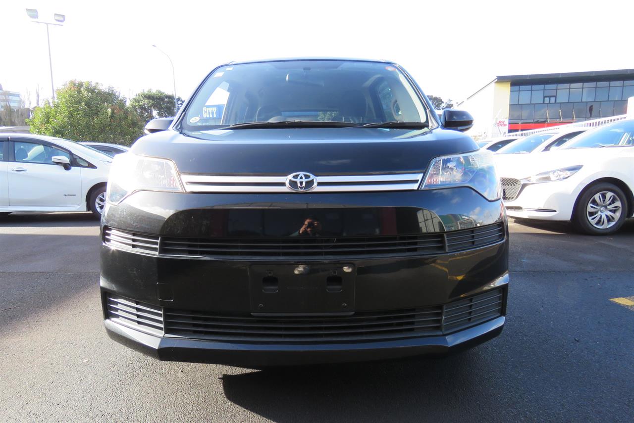 2016 Toyota SPADE thumbnail