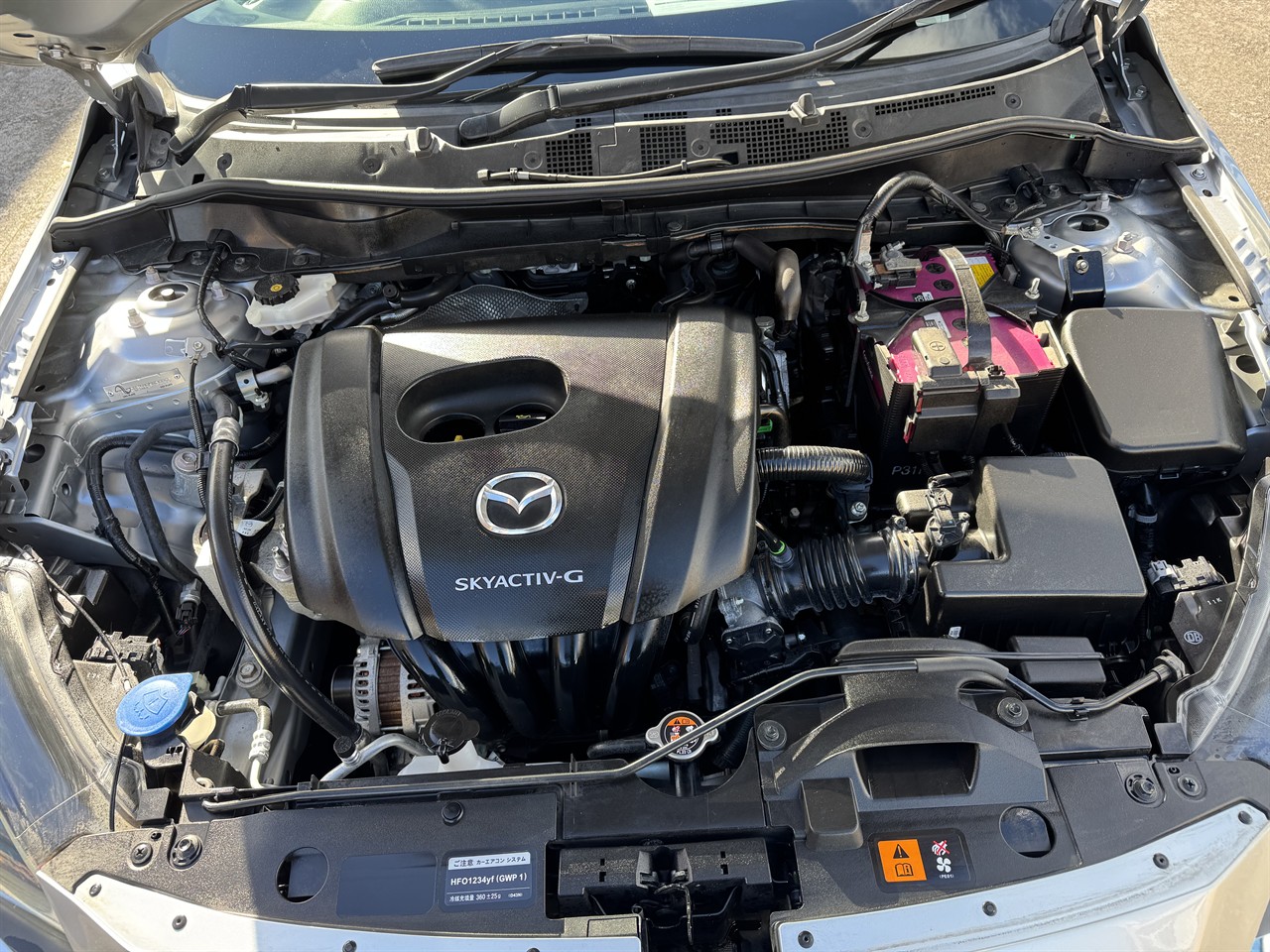 2021 Mazda 2 thumbnail