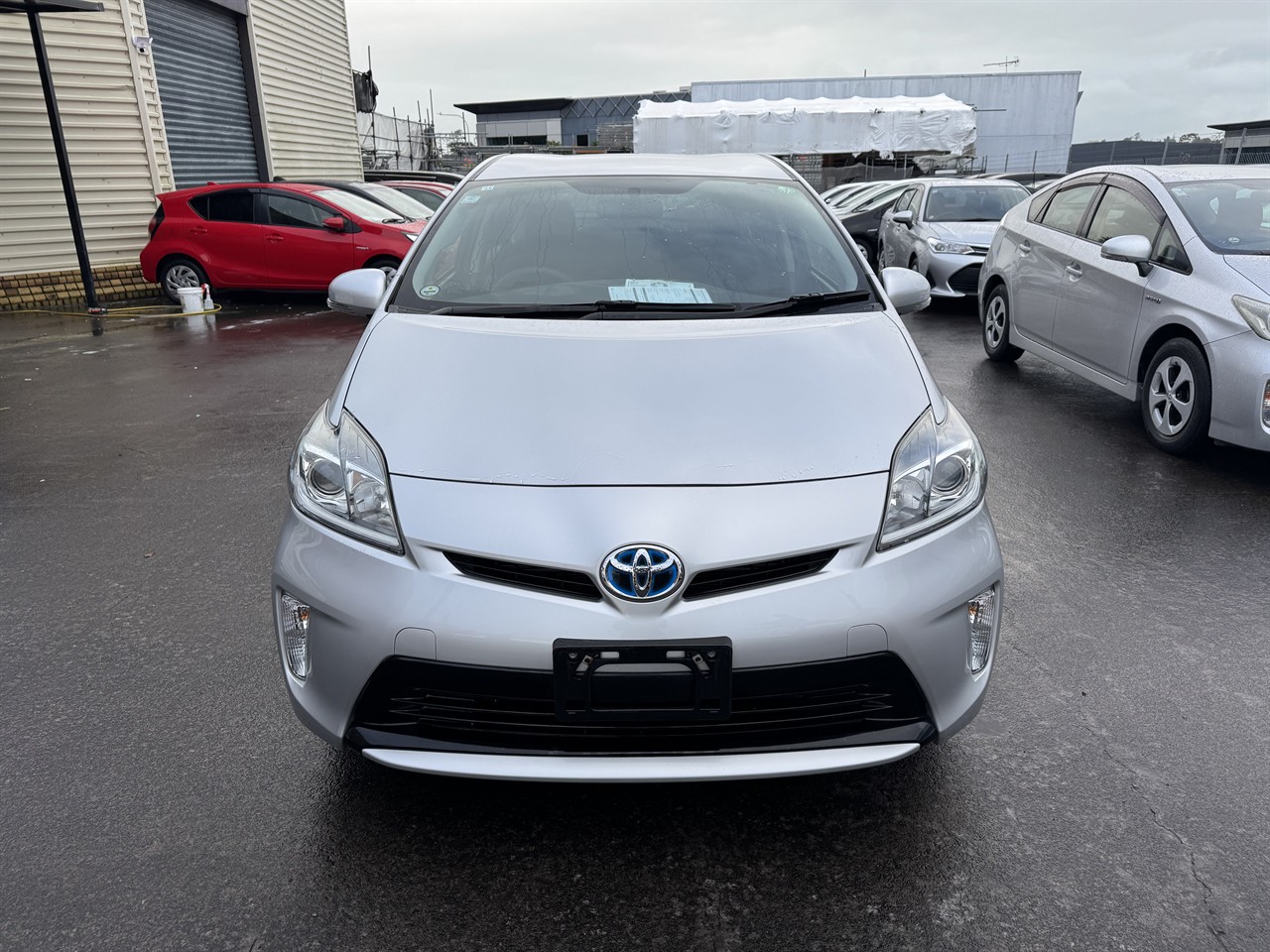 2014 Toyota Prius thumbnail