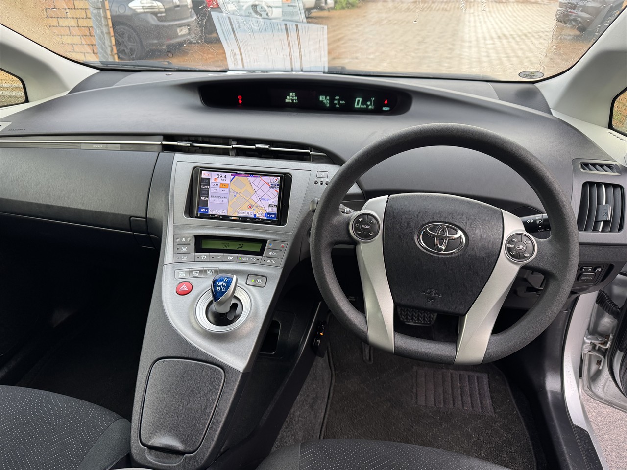 2014 Toyota Prius thumbnail