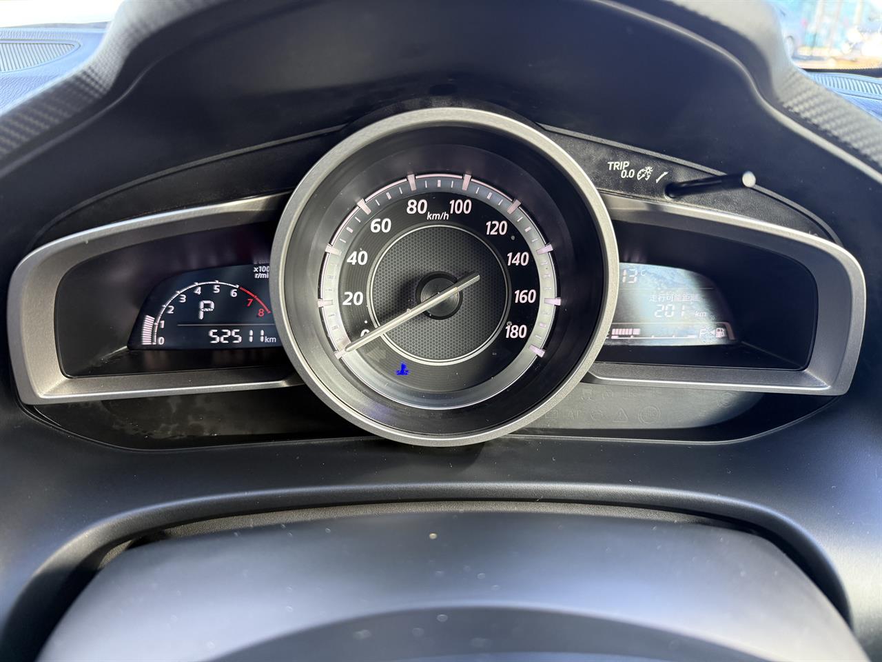 2014 Mazda Axela thumbnail