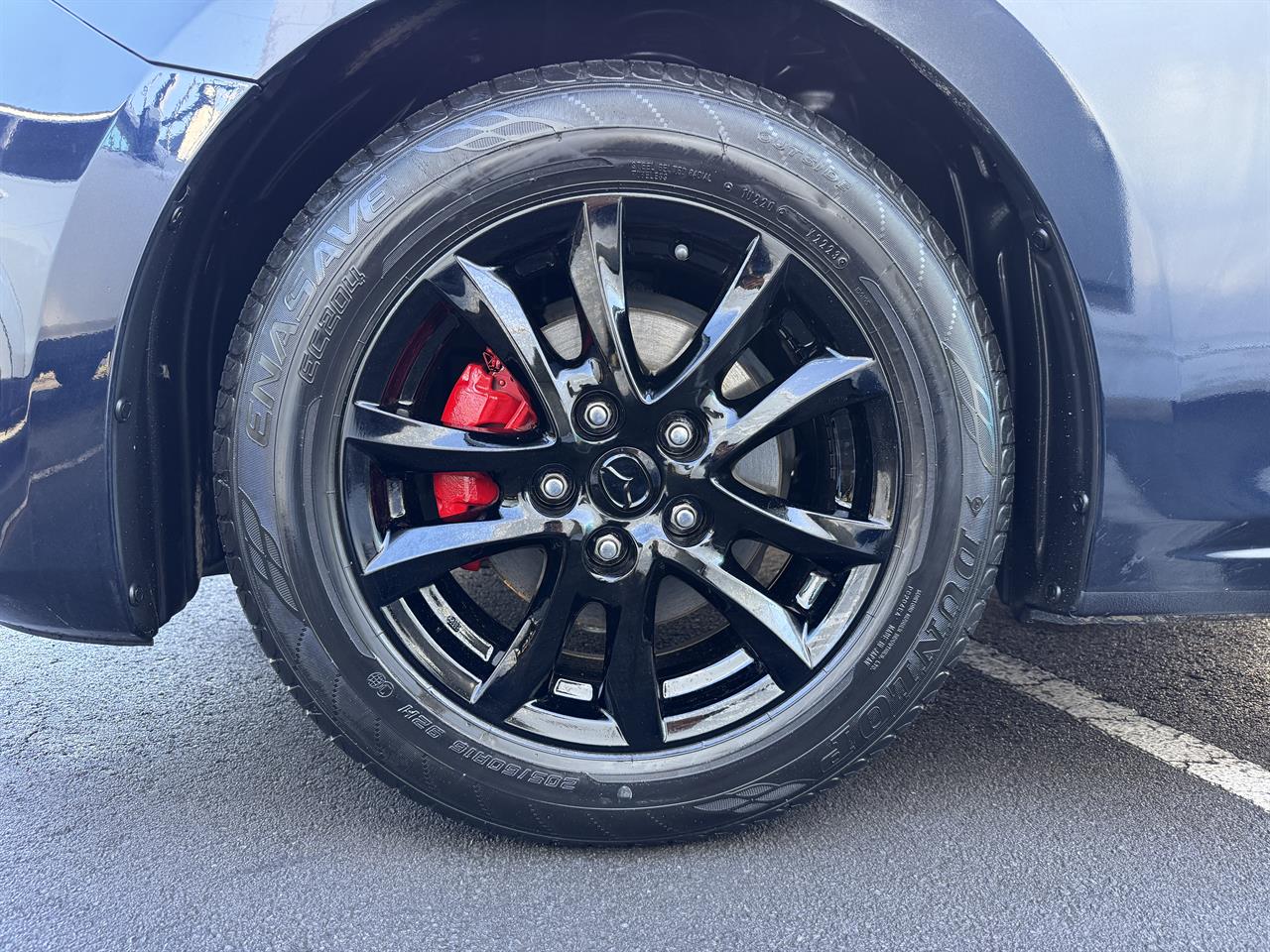 2014 Mazda Axela thumbnail