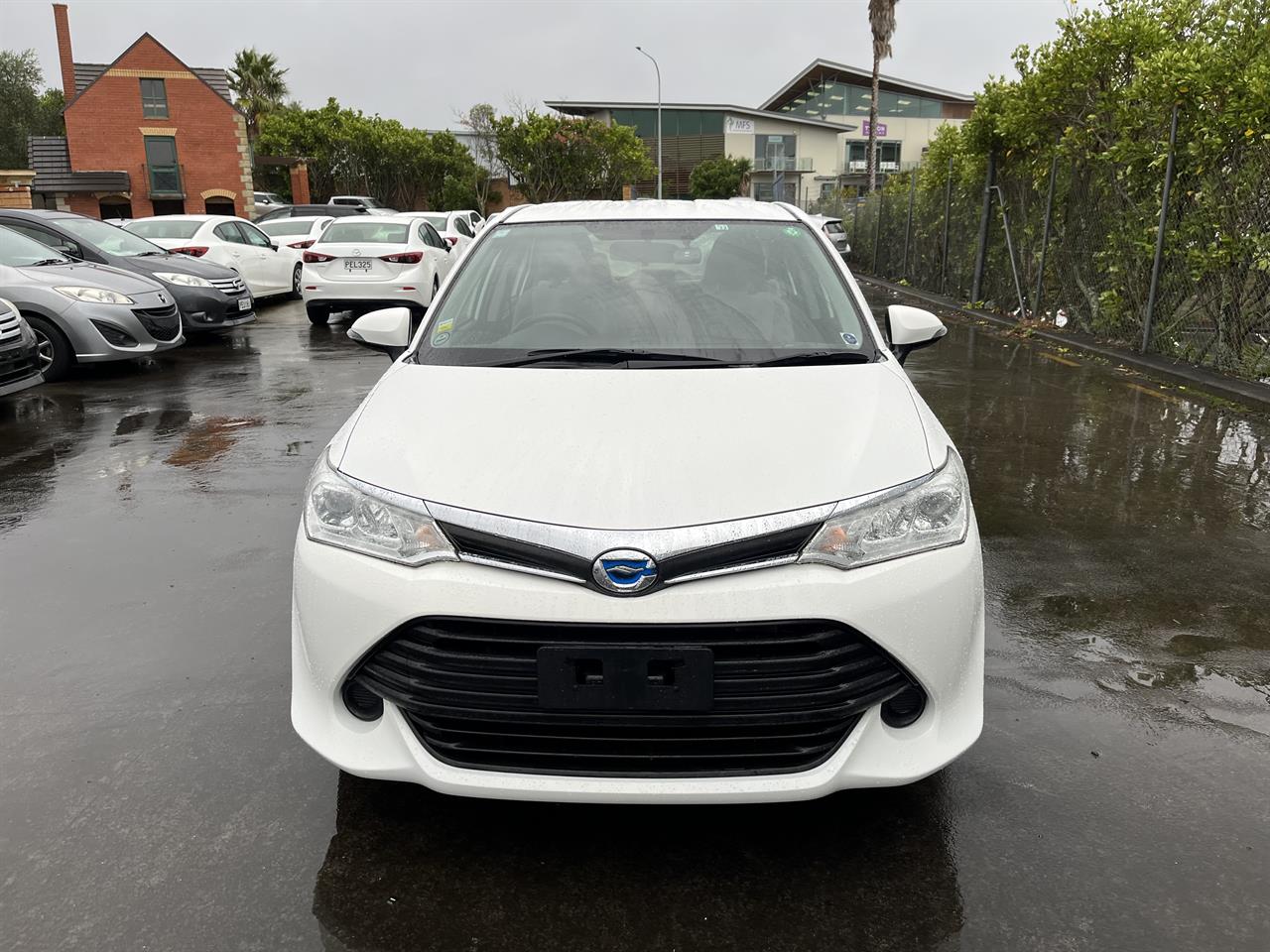 2016 Toyota Corolla thumbnail