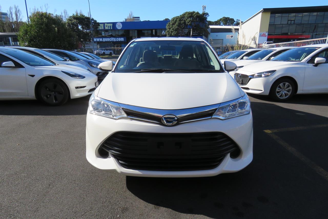 2016 Toyota Corolla thumbnail