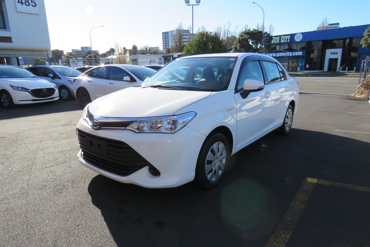 2016 Toyota Corolla thumbnail