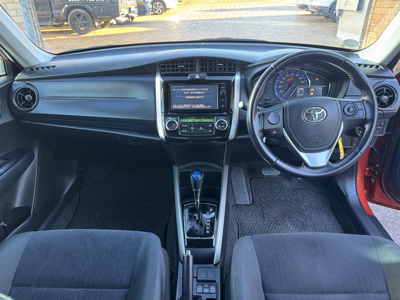 2015 Toyota Corolla thumbnail
