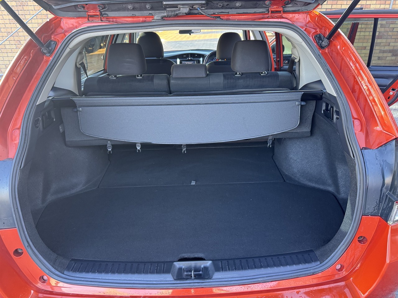 2015 Toyota Corolla thumbnail