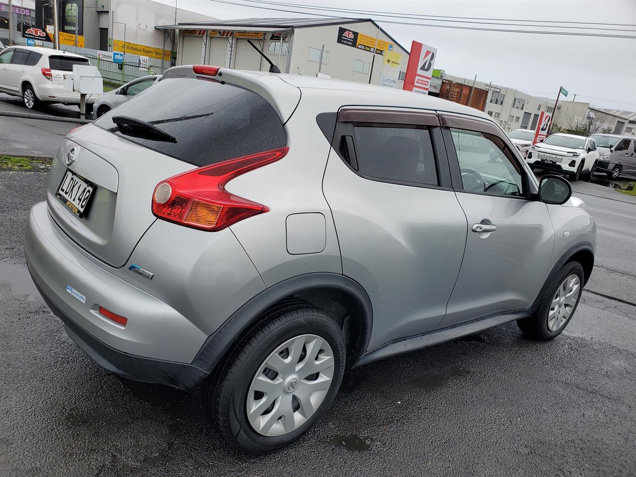 2010 Nissan Juke thumbnail