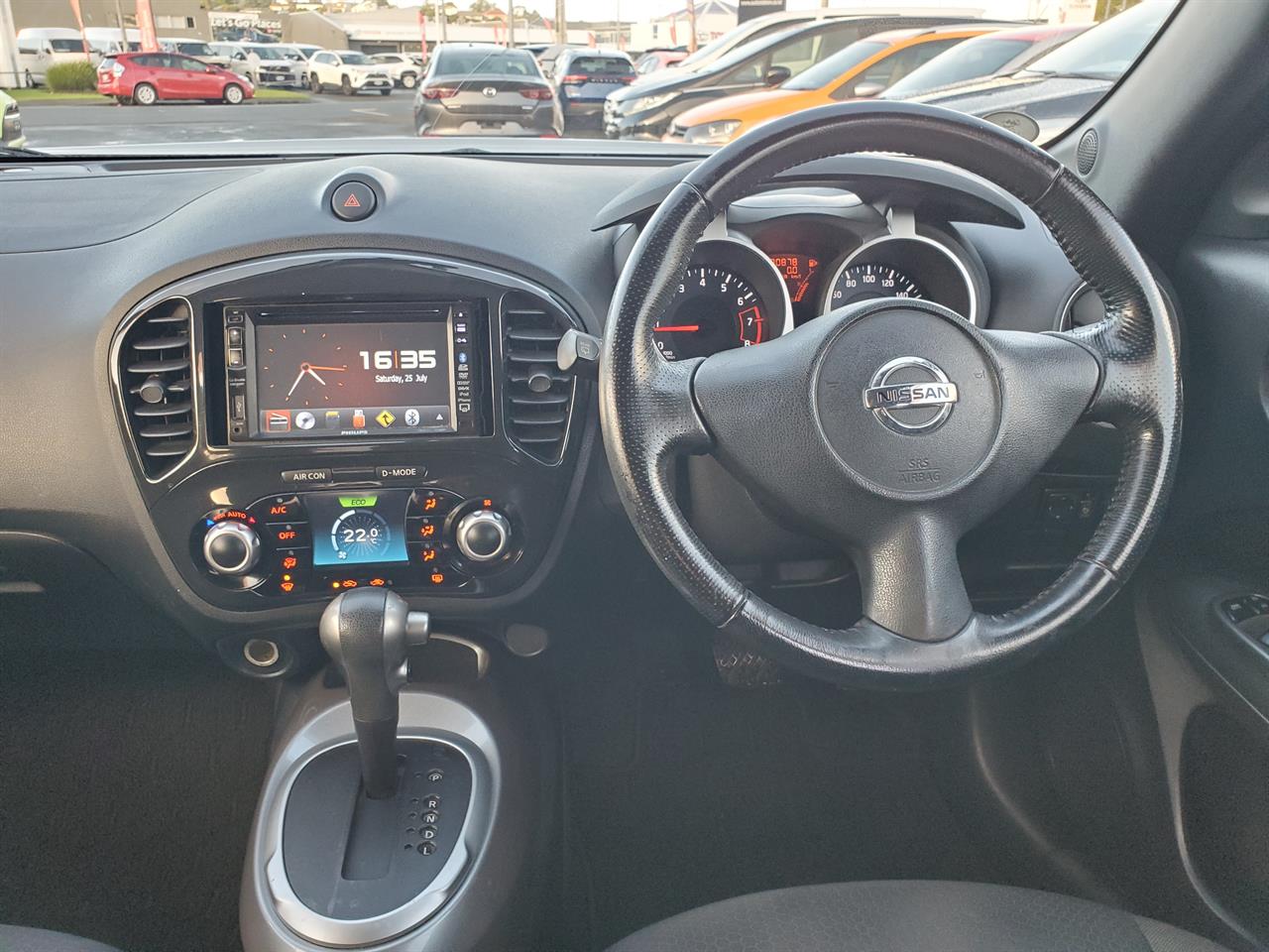 2010 Nissan Juke thumbnail