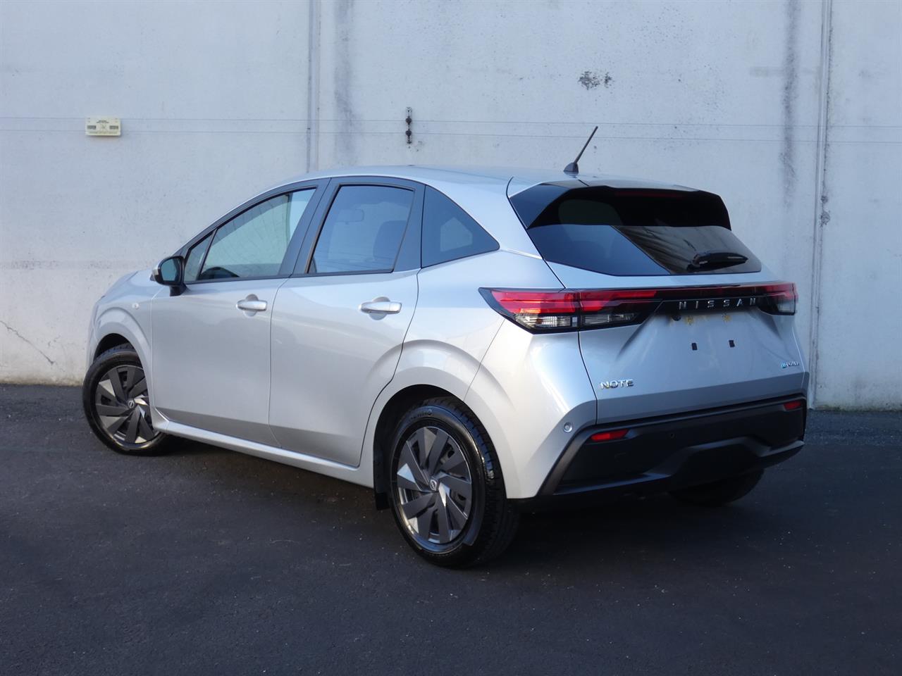 2022 Nissan NOTE thumbnail