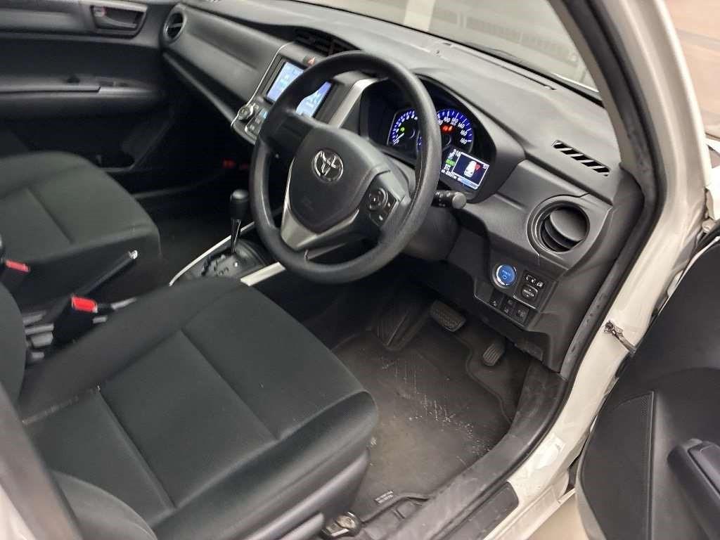 2021 Toyota COROLLA thumbnail
