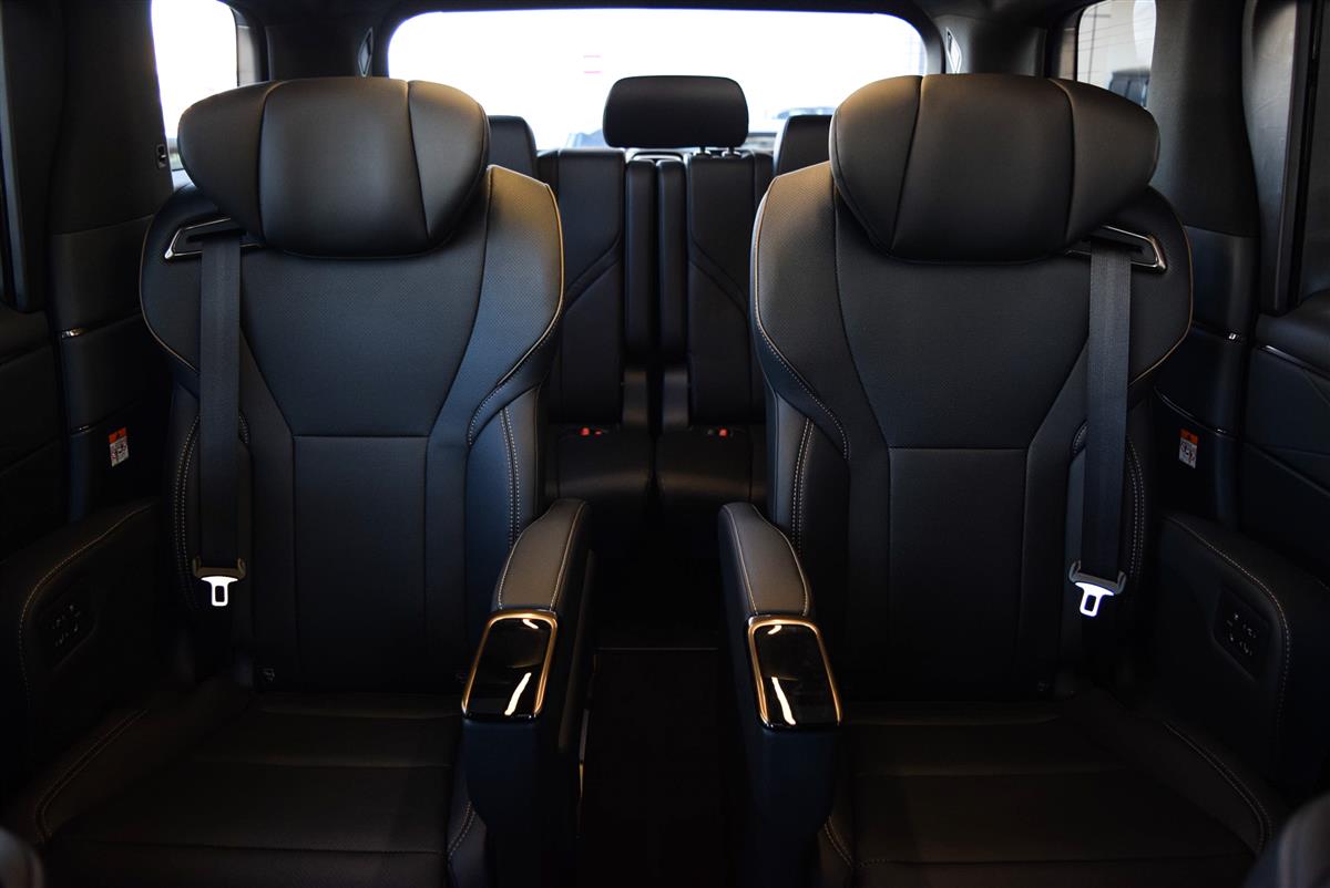 2026 Toyota Alphard thumbnail