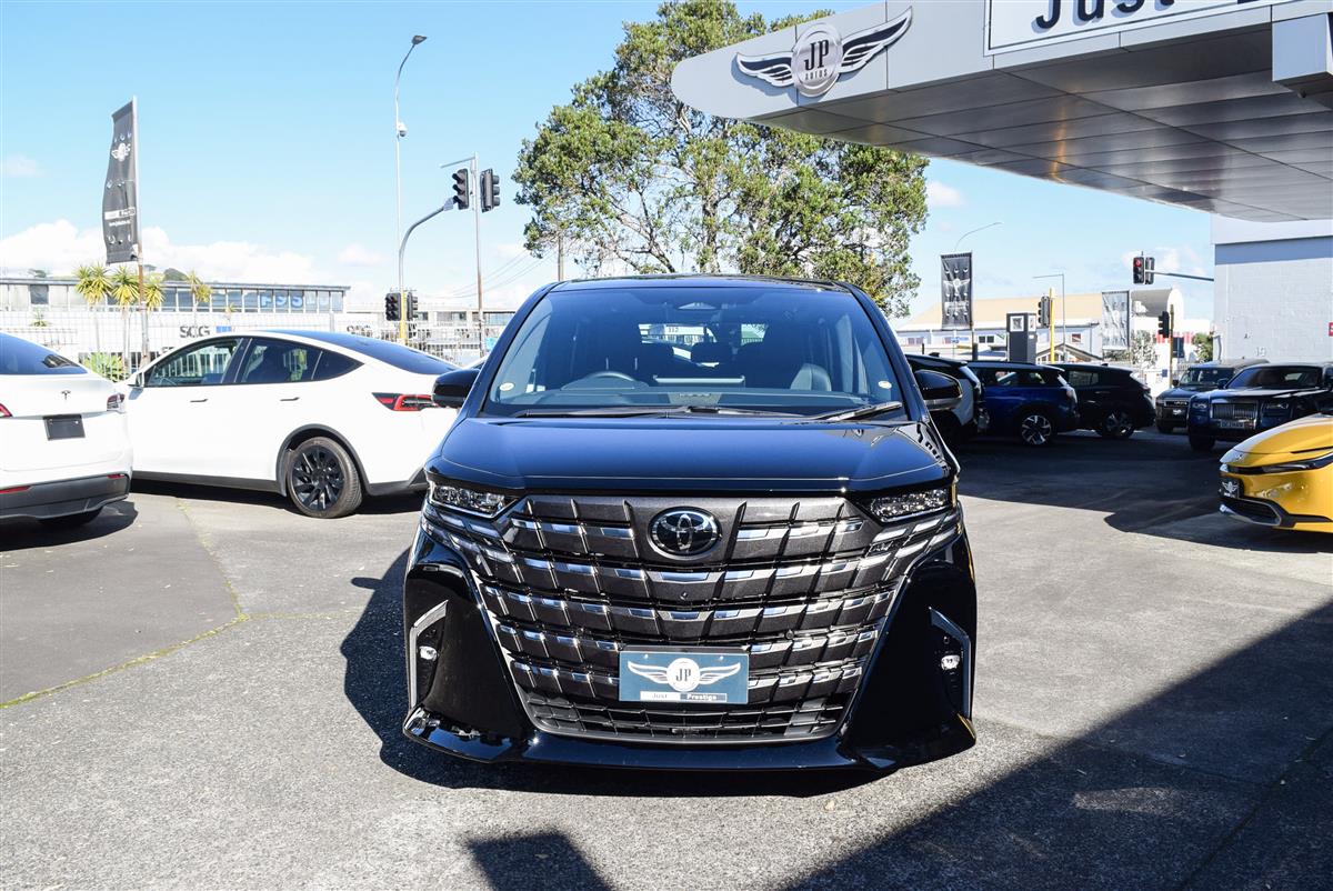 2026 Toyota Alphard thumbnail