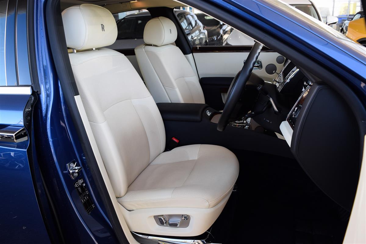 2012 Rolls-Royce Ghost thumbnail