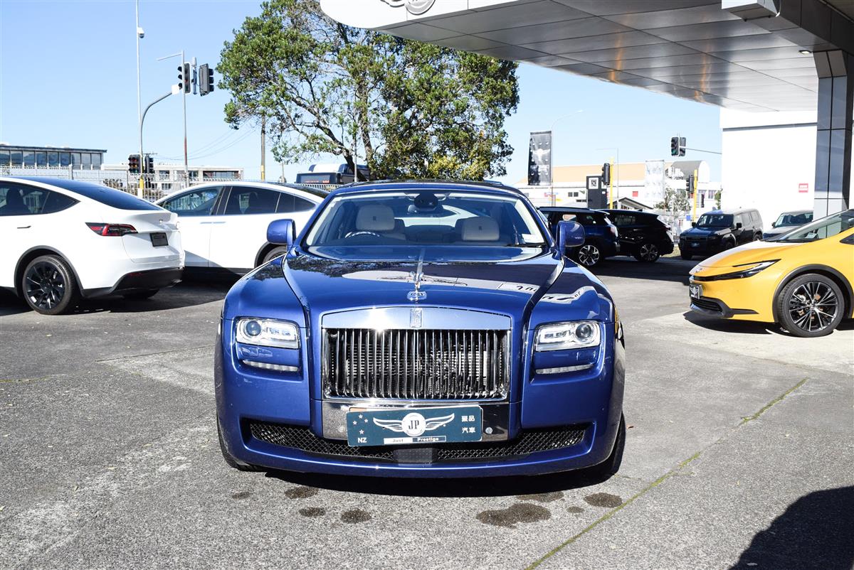 2012 Rolls-Royce Ghost thumbnail
