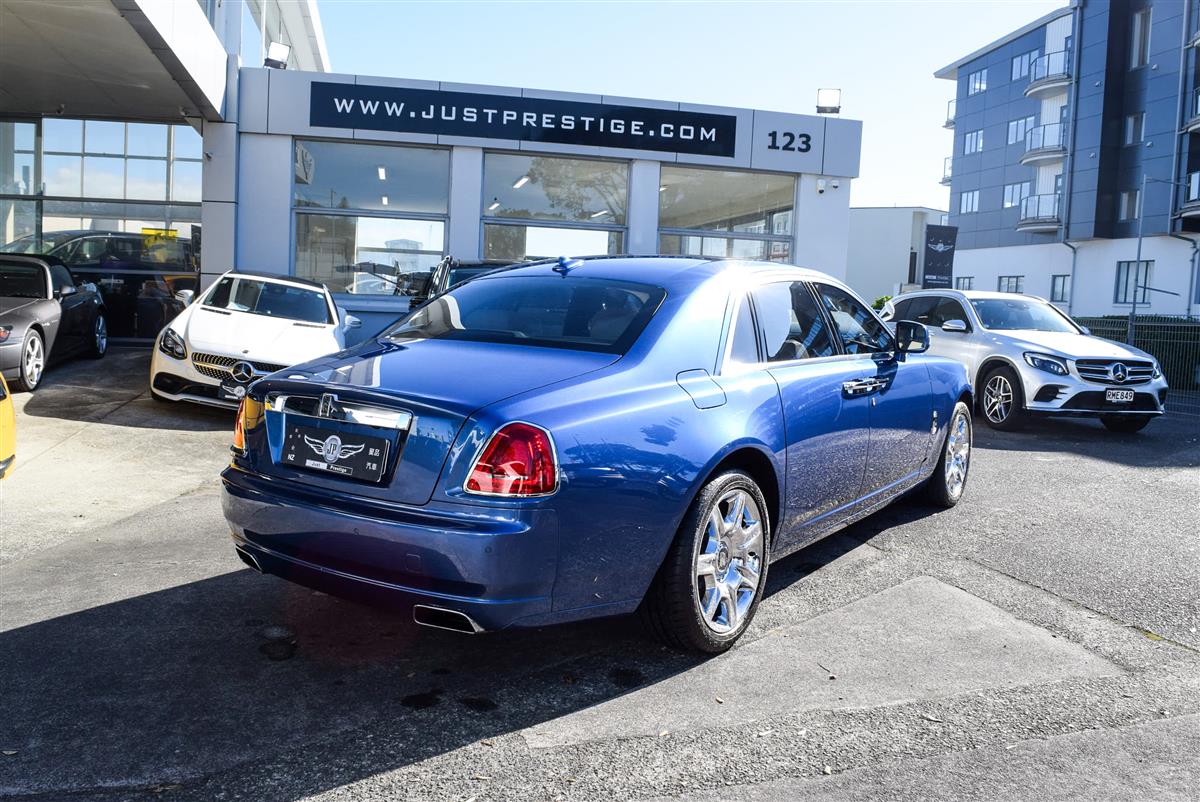 2012 Rolls-Royce Ghost thumbnail