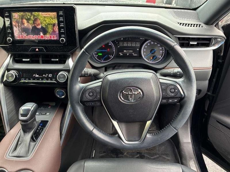 2021 Toyota Harrier thumbnail