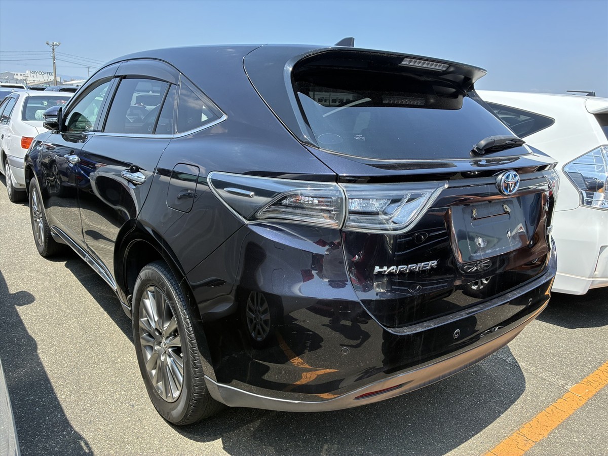 2015 Toyota HARRIER thumbnail