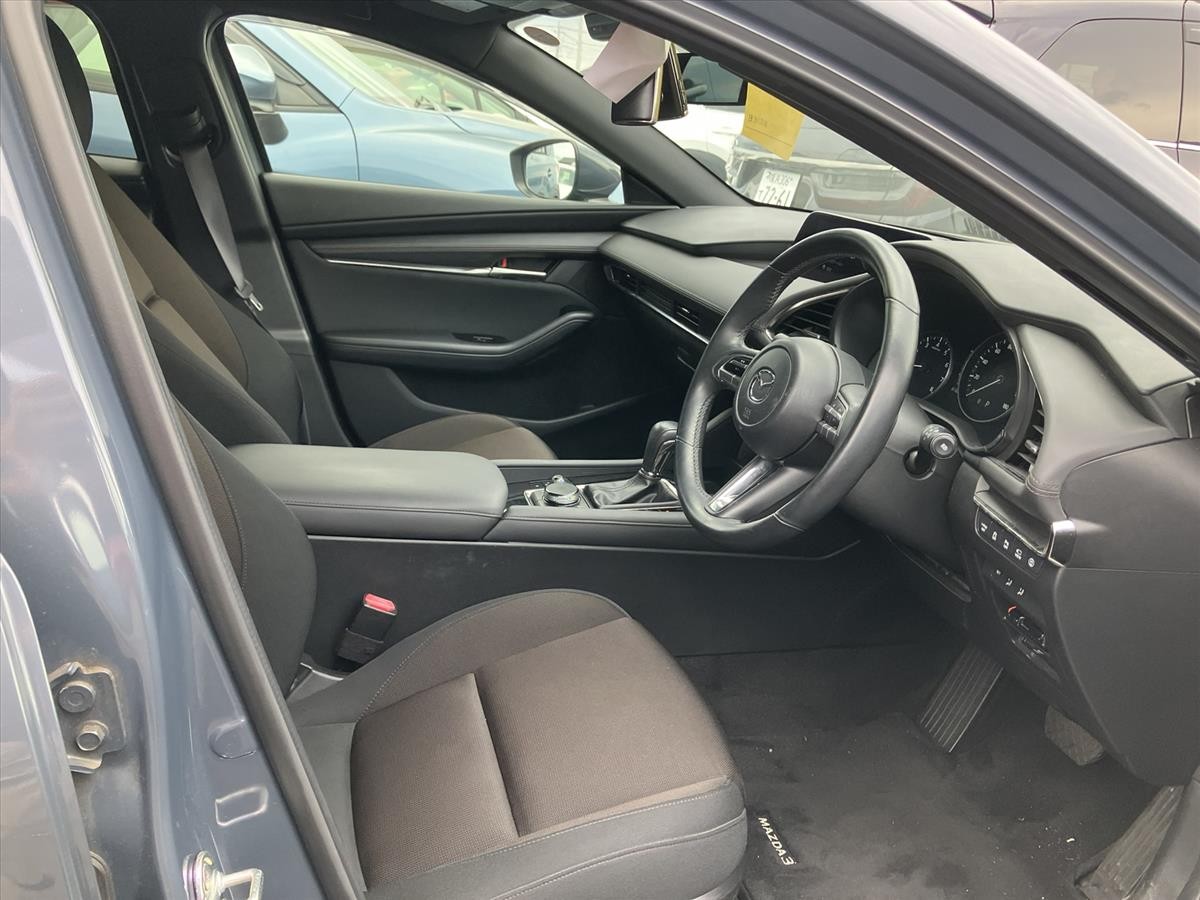 2020 Mazda MAZDA thumbnail