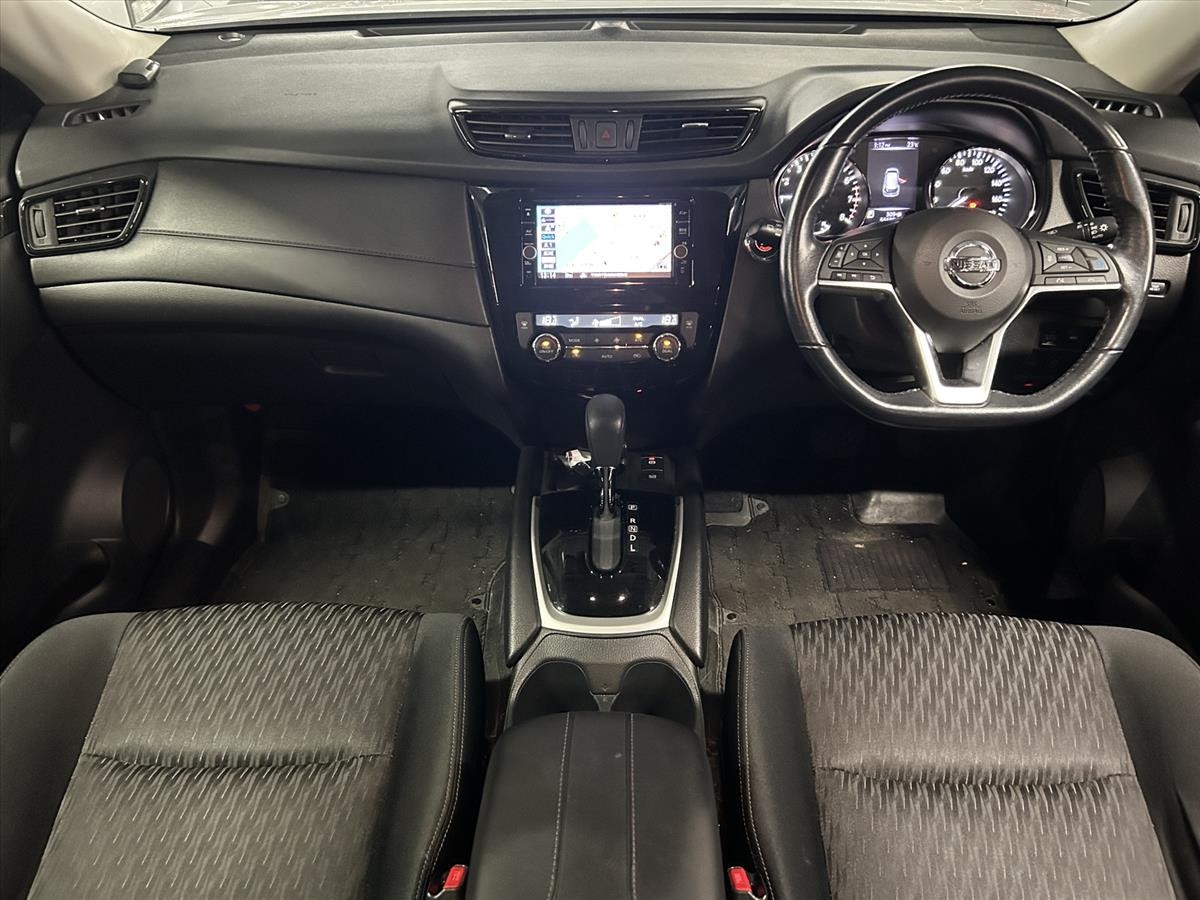 2017 Nissan X-Trail thumbnail