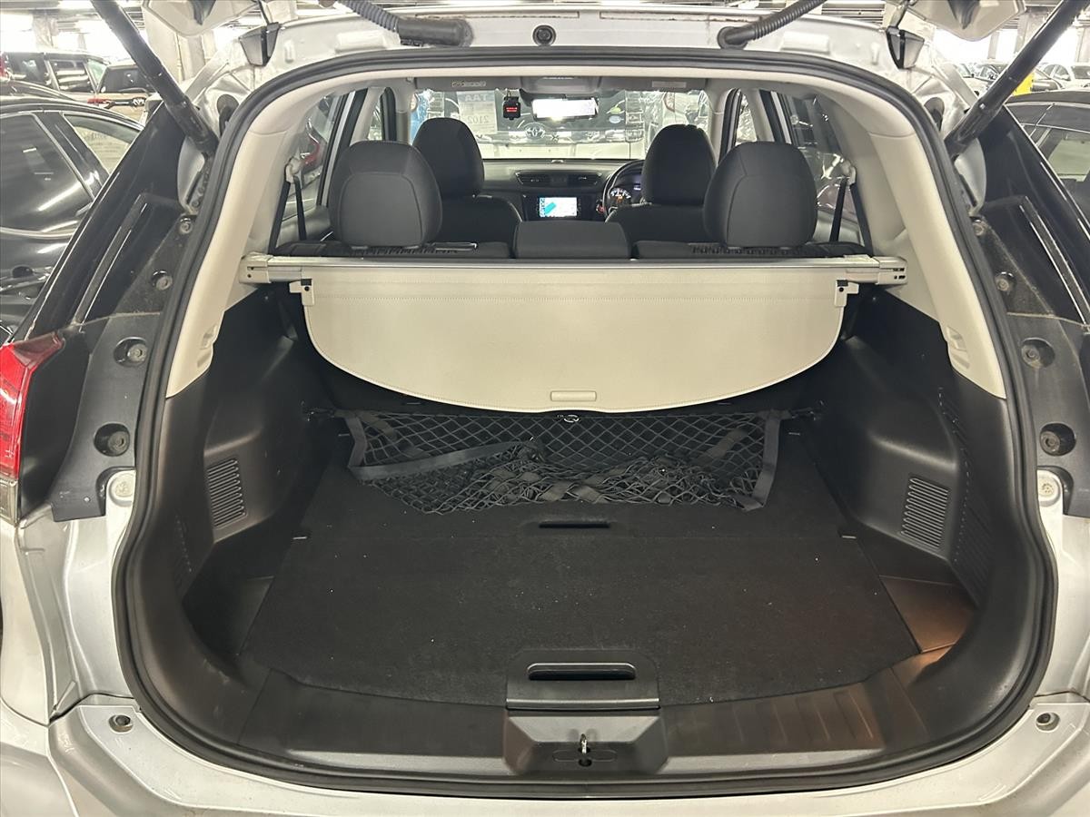 2017 Nissan X-Trail thumbnail
