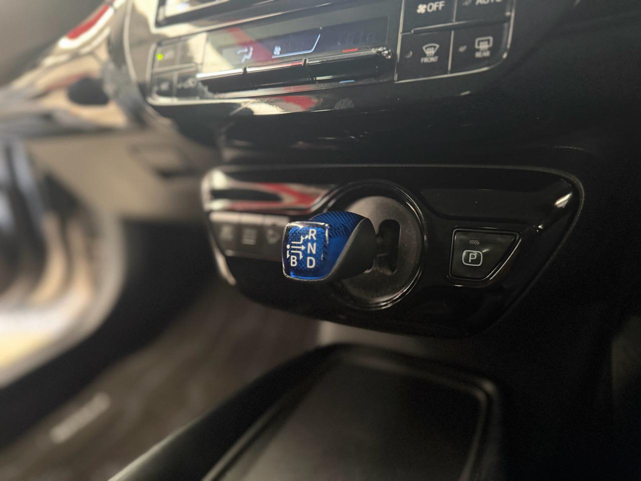 2019 Toyota Prius thumbnail