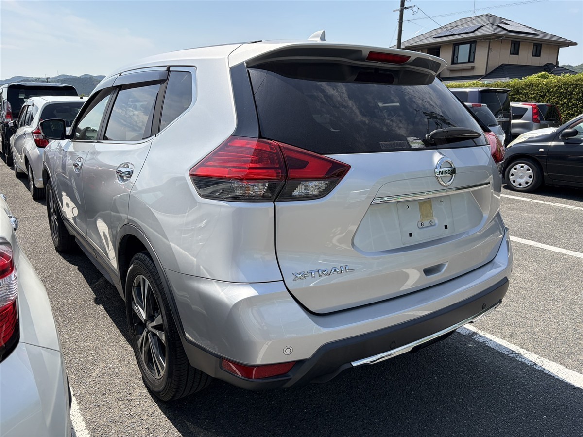 2017 Nissan X-Trail thumbnail
