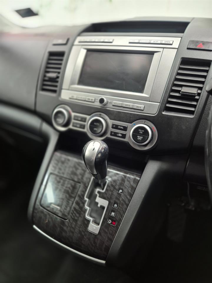 2006 Mazda MPV thumbnail