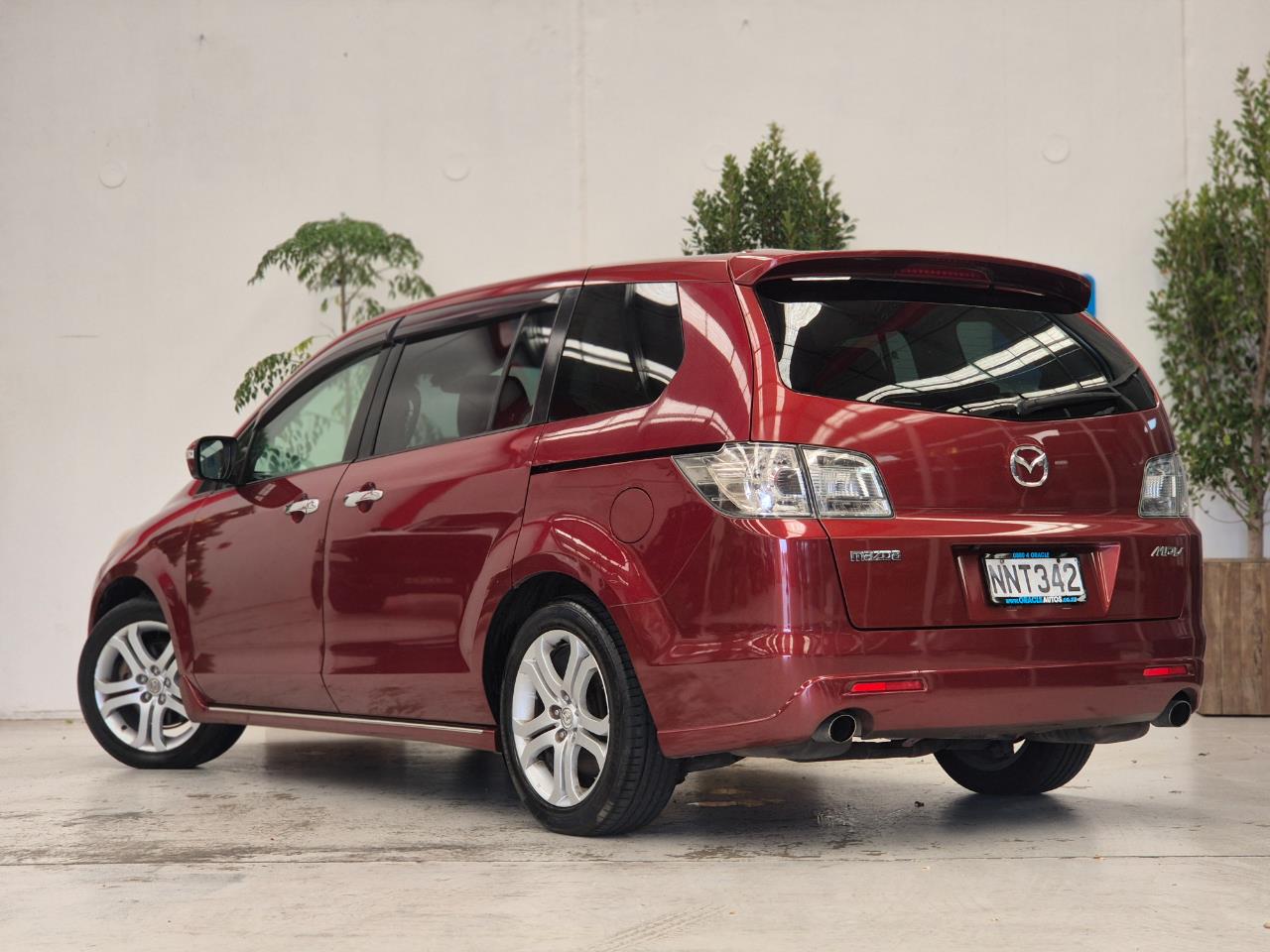 2006 Mazda MPV thumbnail