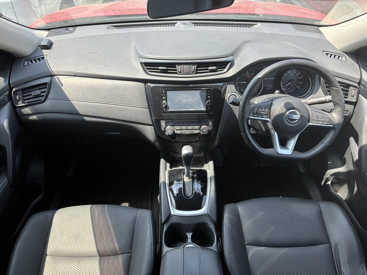 2017 Nissan X-Trail thumbnail