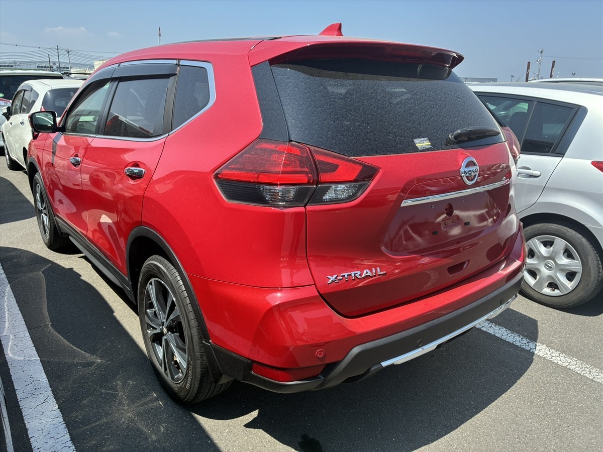 2017 Nissan X-Trail thumbnail