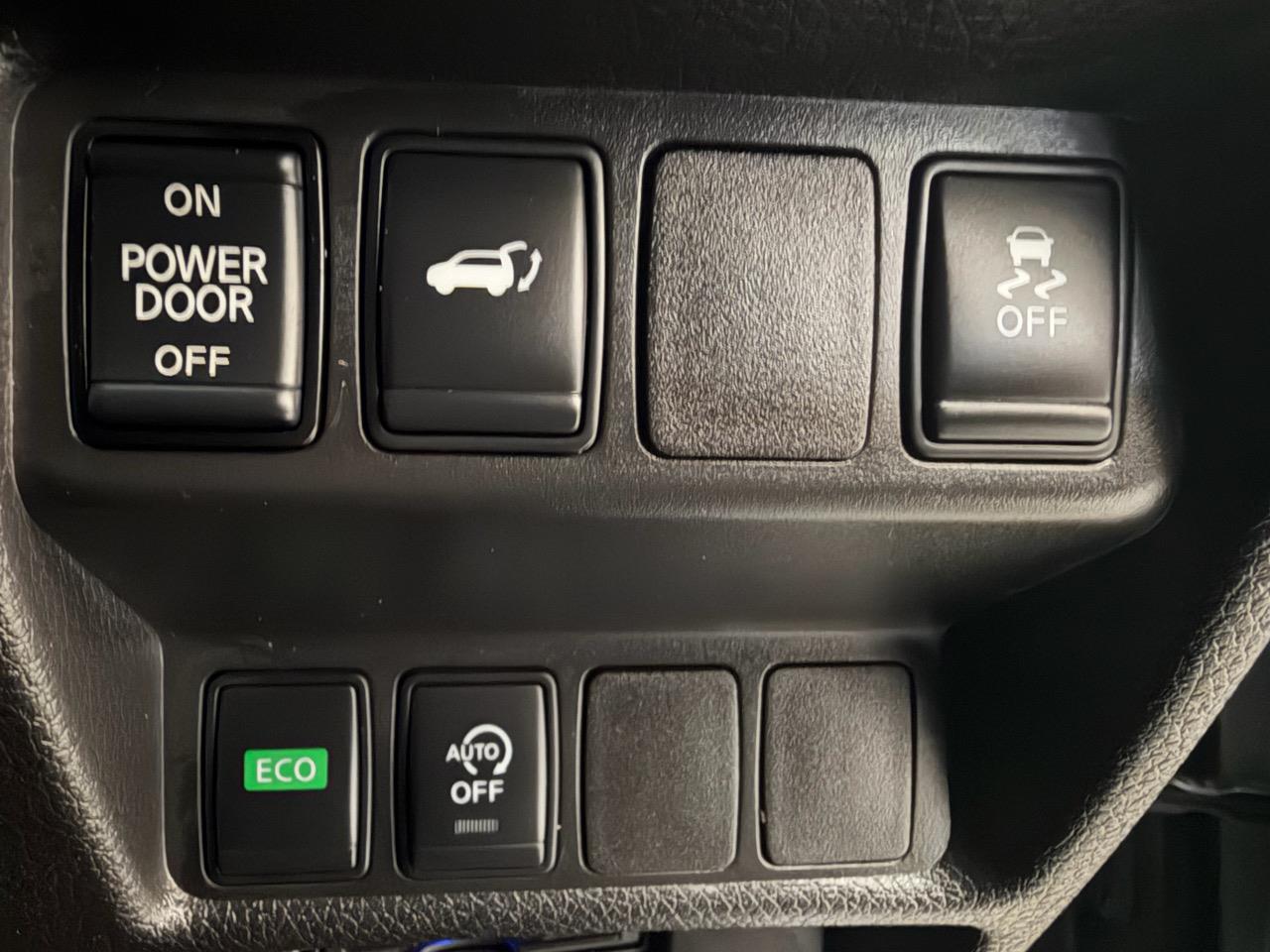2017 Nissan X-Trail thumbnail