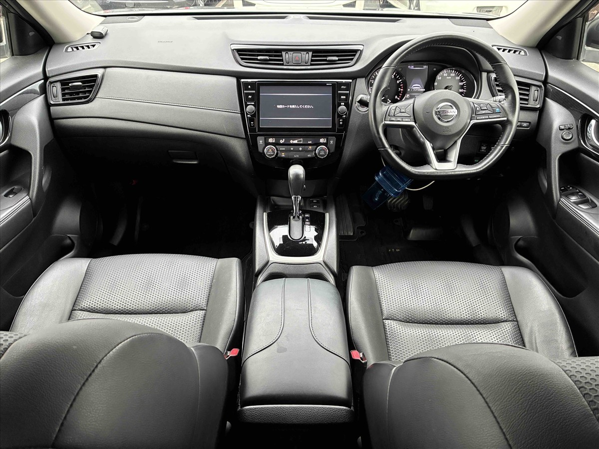 2017 Nissan X-Trail thumbnail