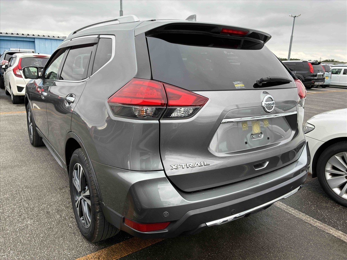 2017 Nissan X-Trail thumbnail