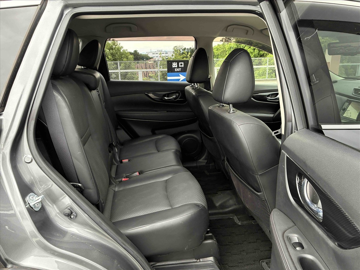 2017 Nissan X-Trail thumbnail