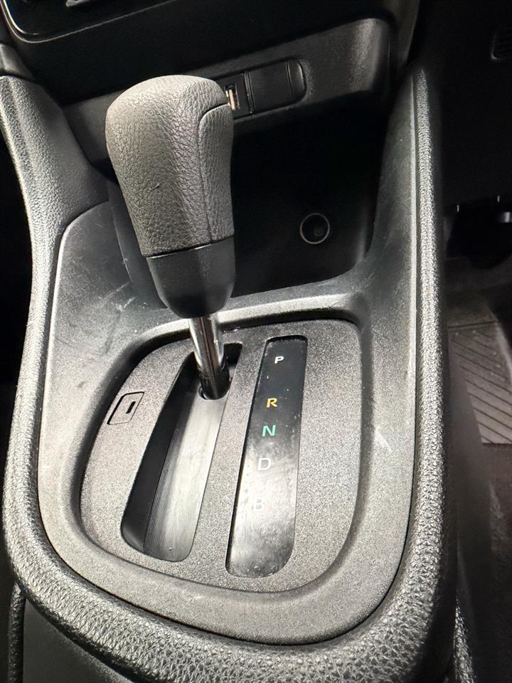 2021 Toyota Yaris thumbnail