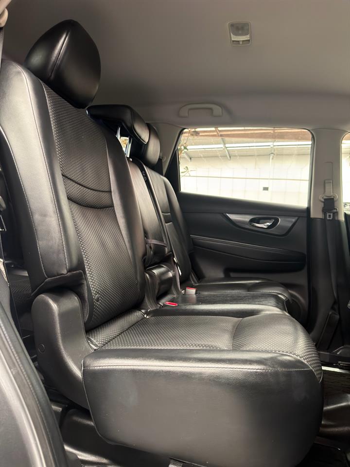 2015 Nissan XTRAIL thumbnail