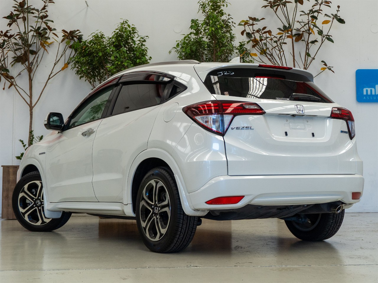 2015 Honda Vezel thumbnail
