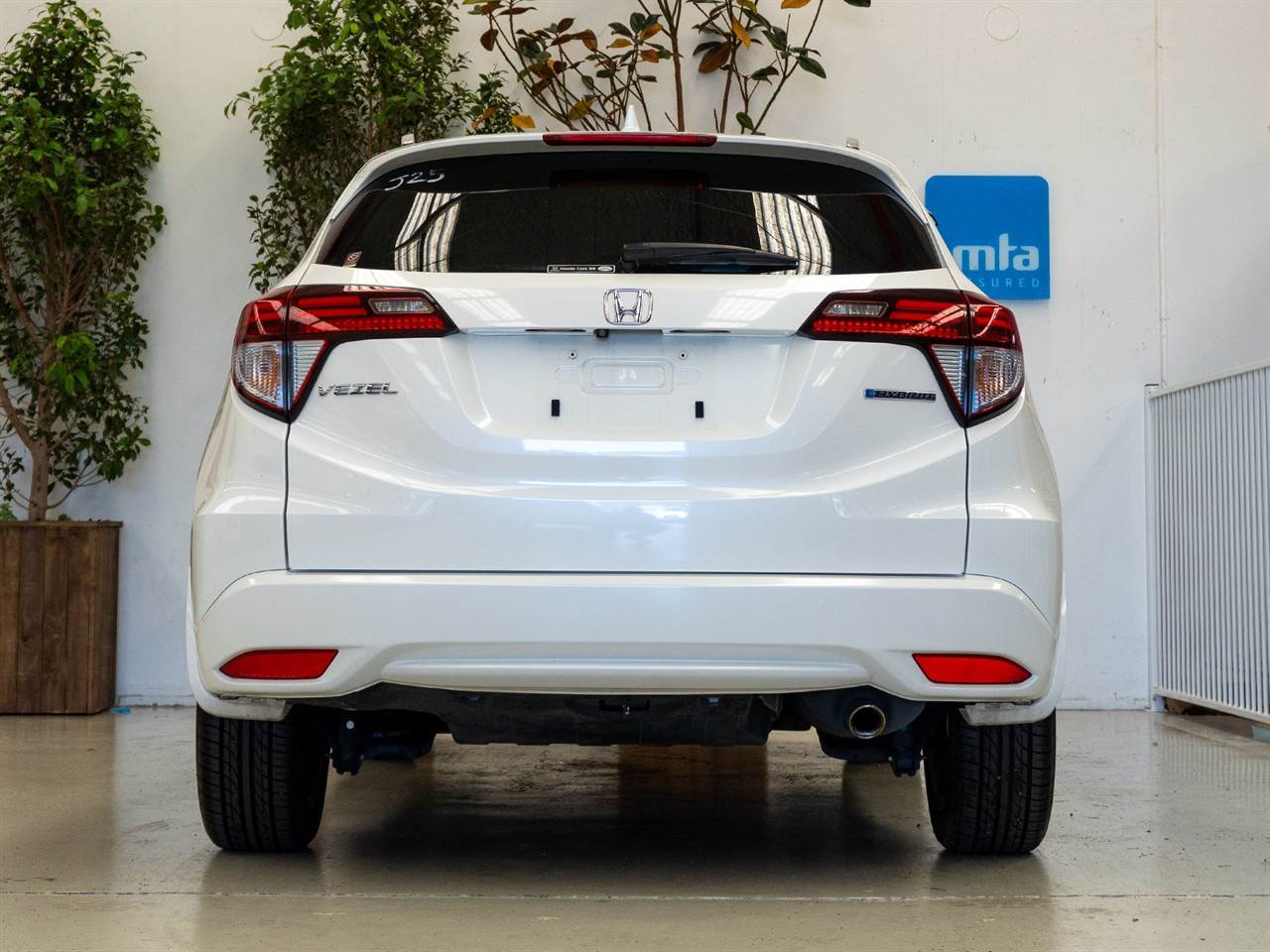 2015 Honda Vezel thumbnail