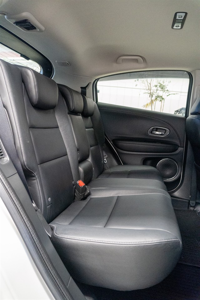 2015 Honda Vezel thumbnail