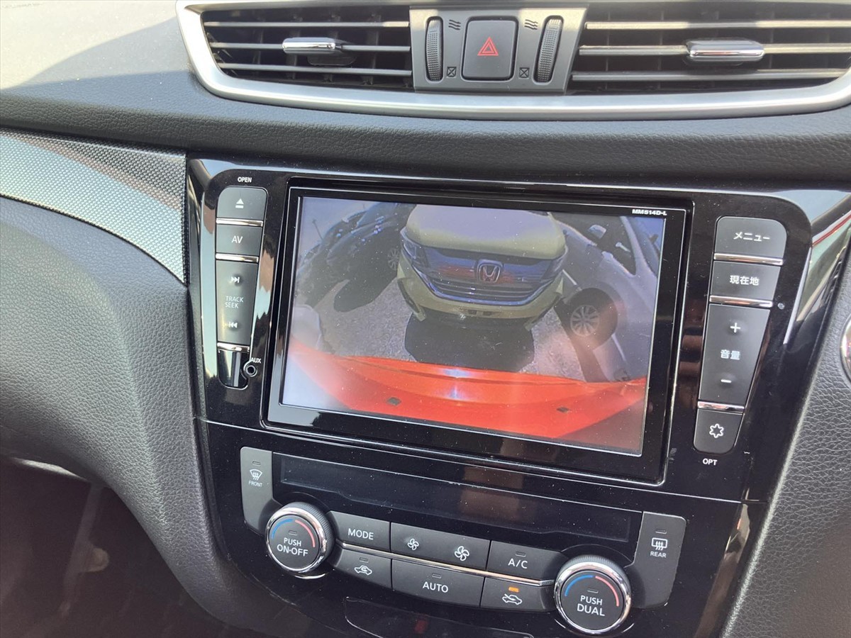 2014 Nissan X-Trail thumbnail