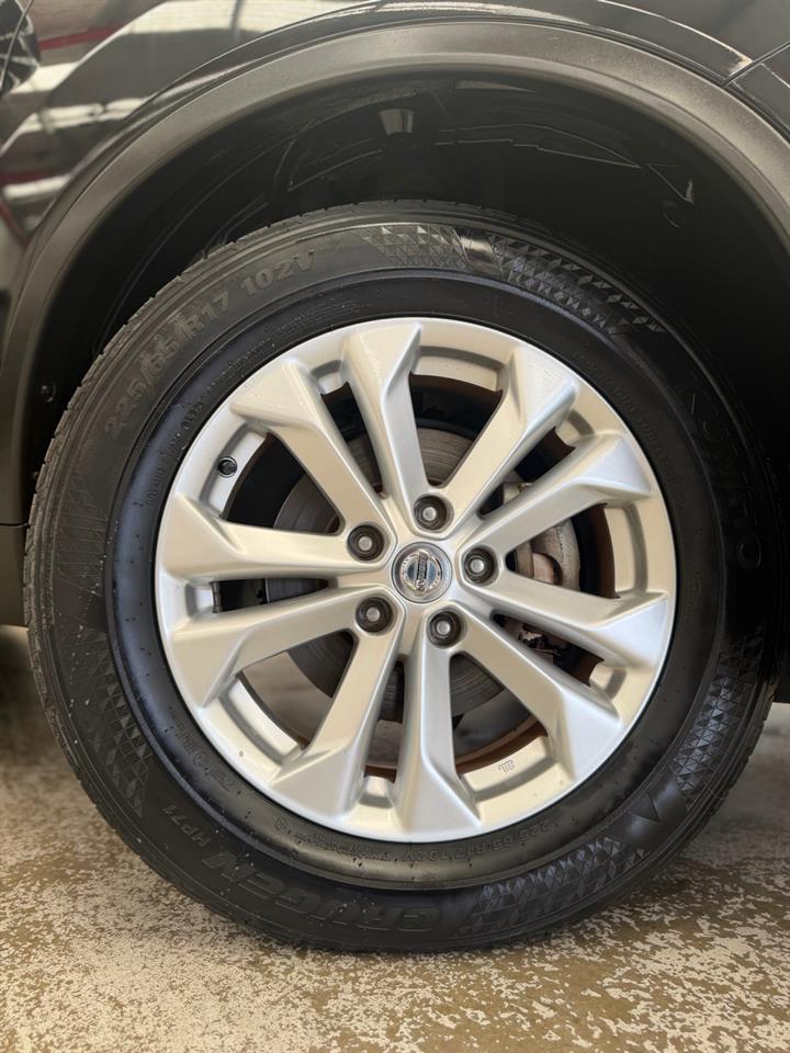 2015 Nissan X-Trail thumbnail