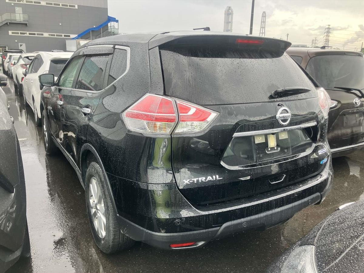 2015 Nissan X-Trail thumbnail