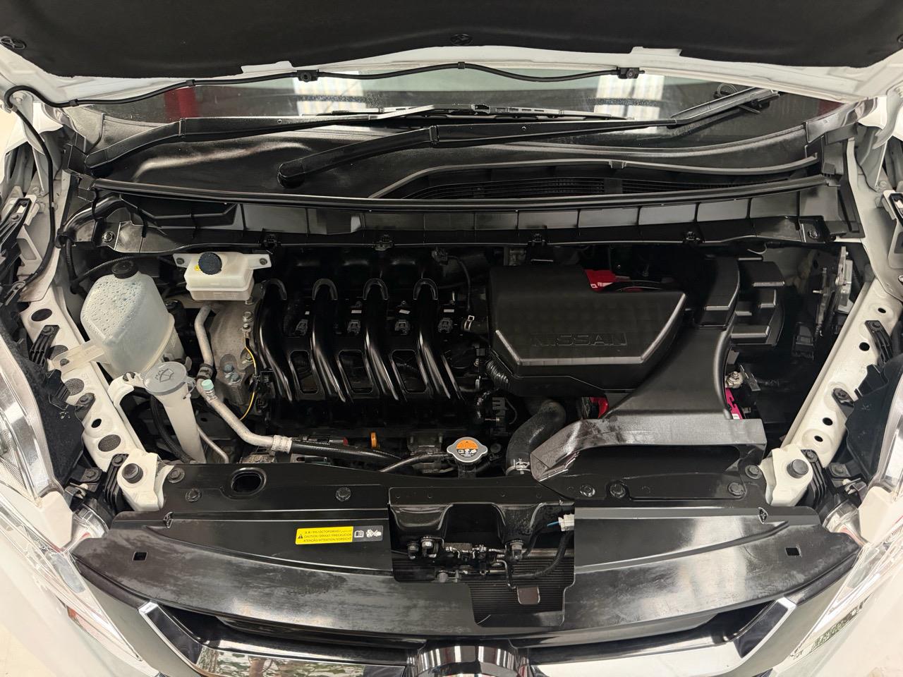 2017 Nissan Serena thumbnail