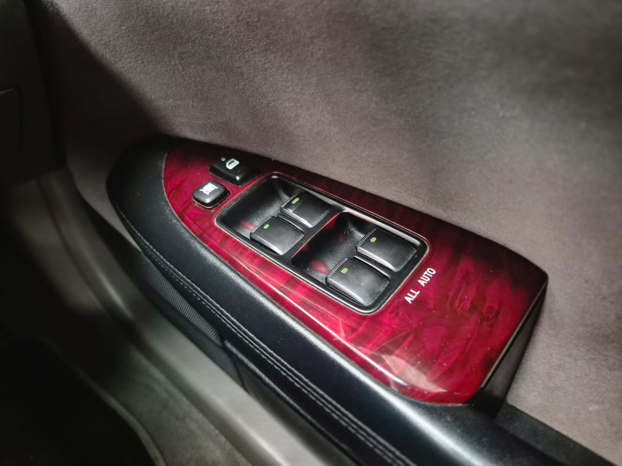 2006 Toyota Markx thumbnail